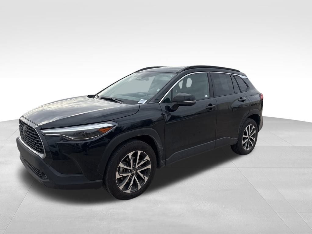 2025 Toyota Corolla Cross XLE