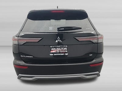 2025 Mitsubishi Outlander SE