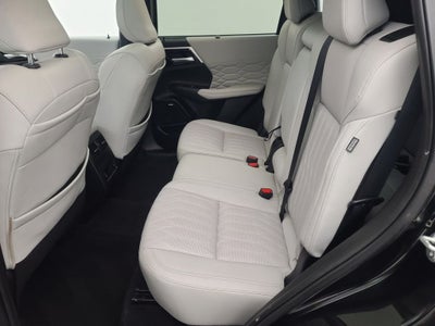 2025 Mitsubishi Outlander SEL