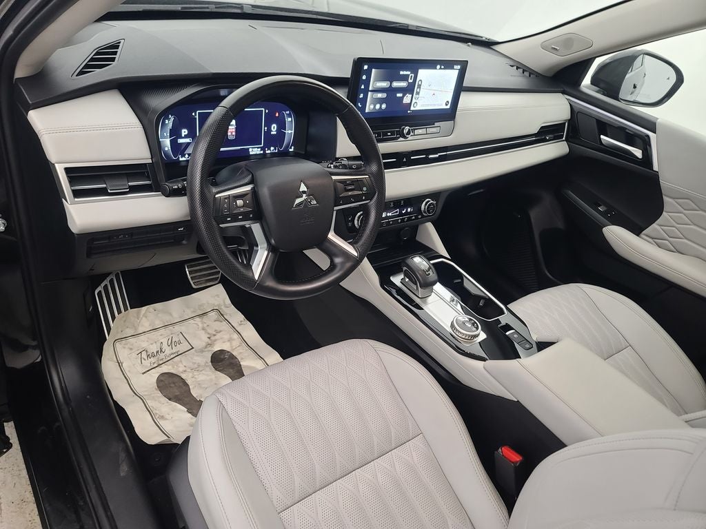 2025 Mitsubishi Outlander SEL