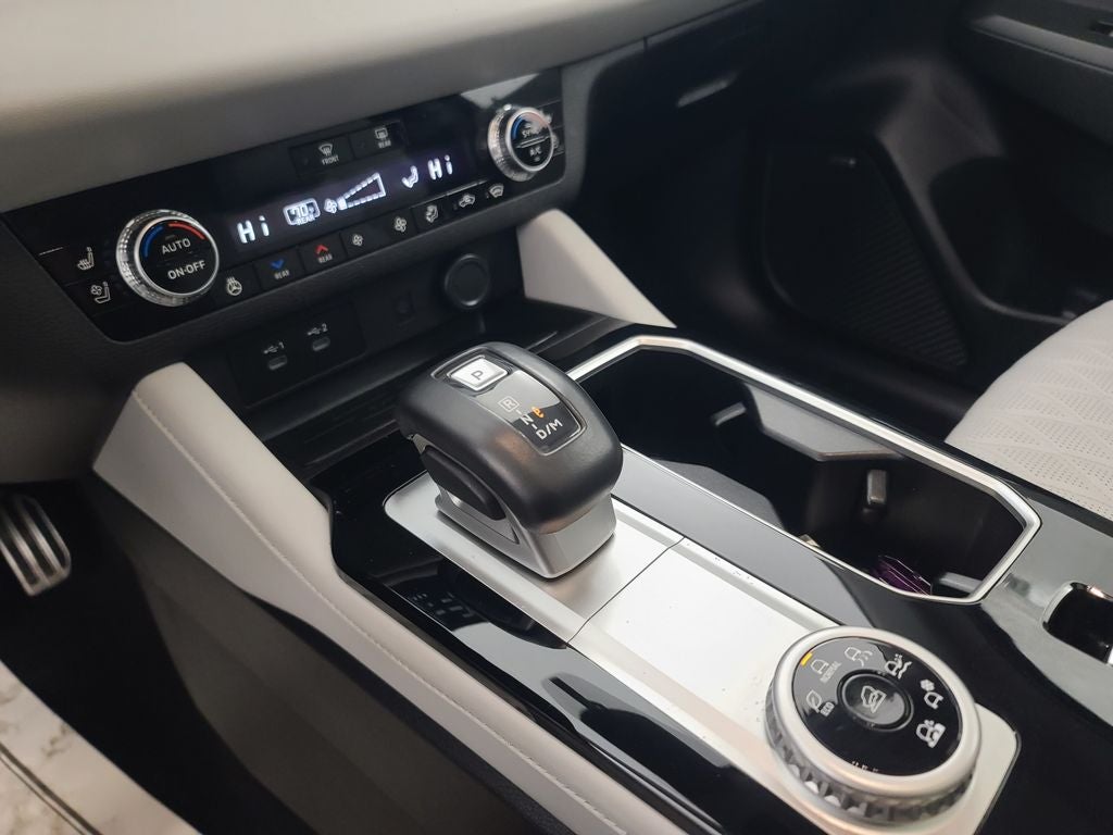 2025 Mitsubishi Outlander SEL