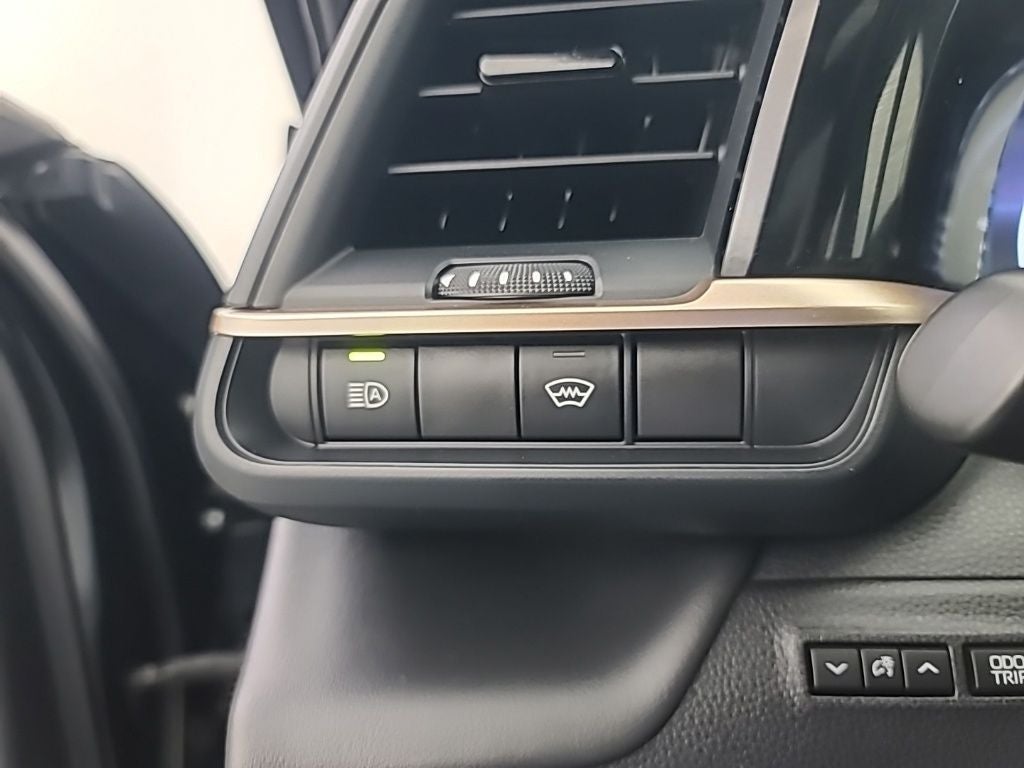 2024 Toyota CROWN Limited