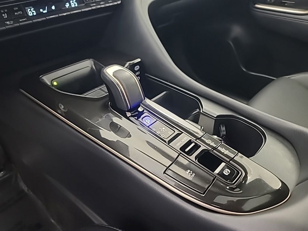 2024 Toyota CROWN Limited