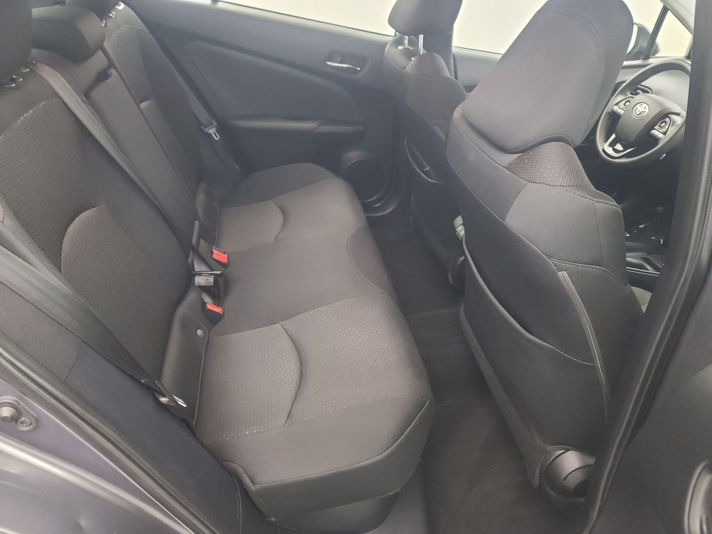 2022 Toyota Prius LE