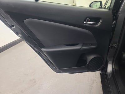 2022 Toyota Prius LE