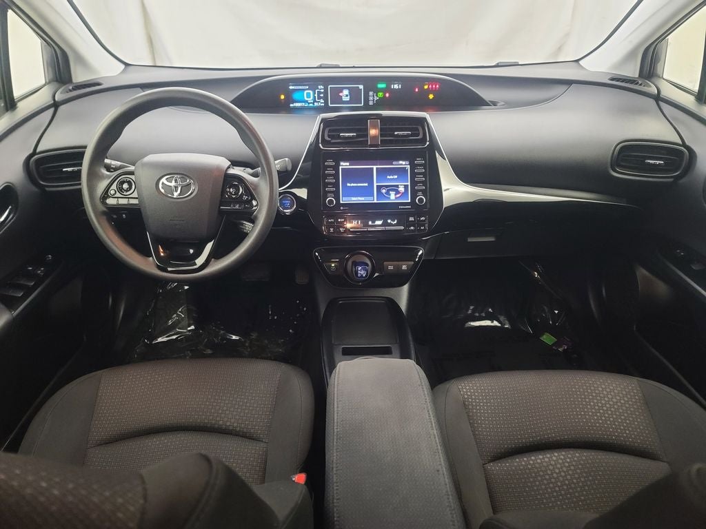 2022 Toyota Prius LE