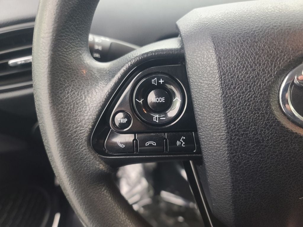 2022 Toyota Prius LE