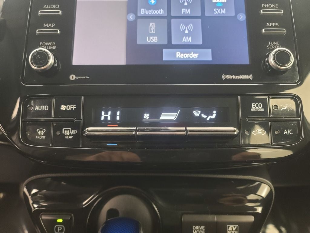 2022 Toyota Prius LE