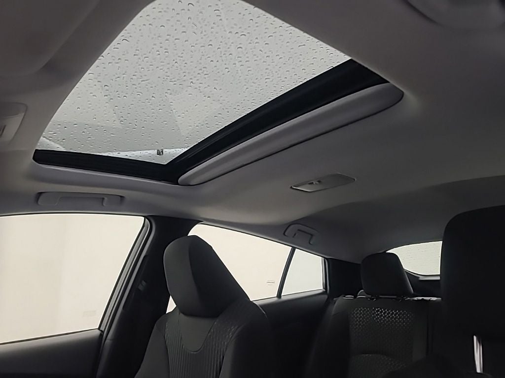 2016 Toyota PRIUS Three