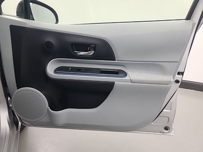 2013 Toyota PRIUS c Three