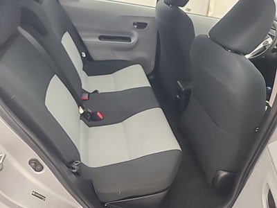 2013 Toyota PRIUS c Three