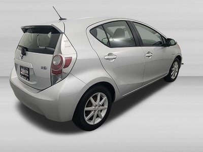 2013 Toyota PRIUS c Three