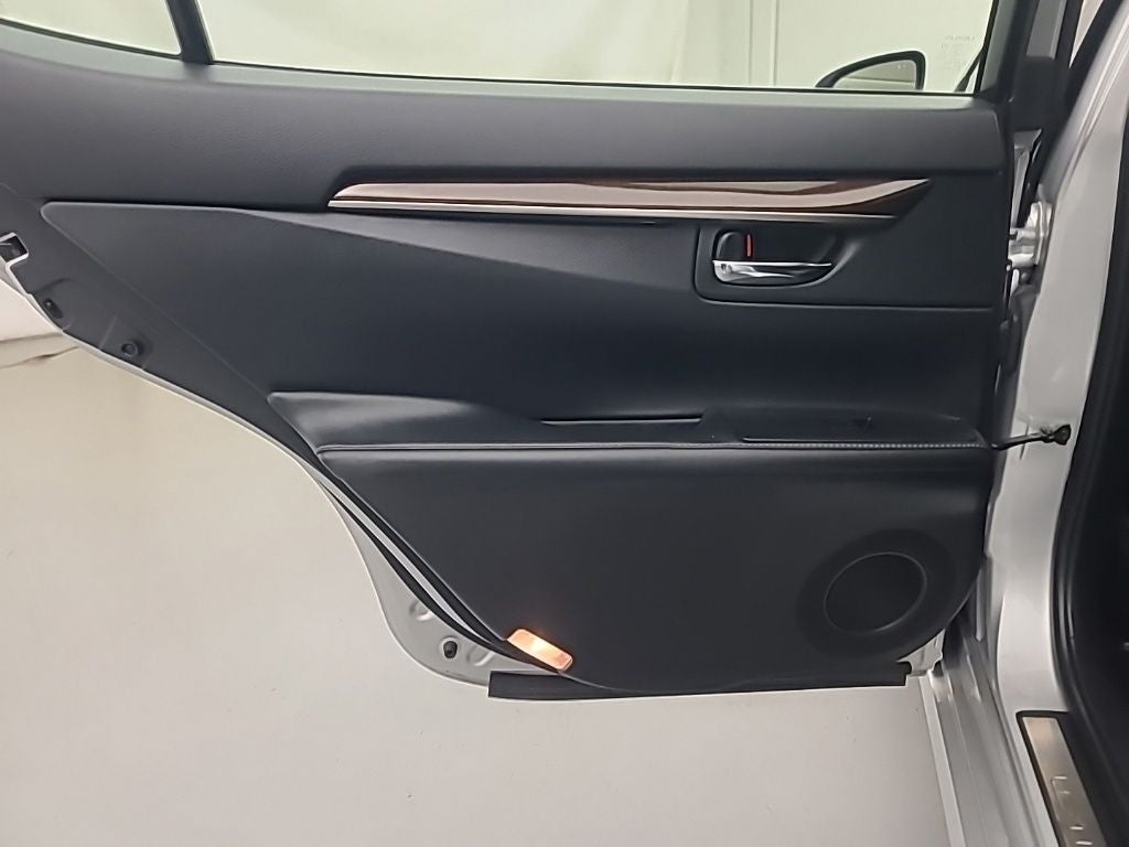 2015 Lexus ES 350 350