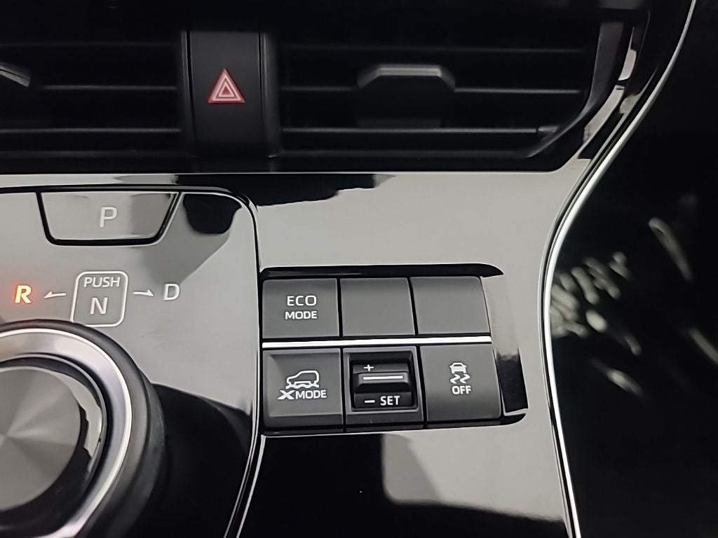 2025 Toyota bZ4X XLE