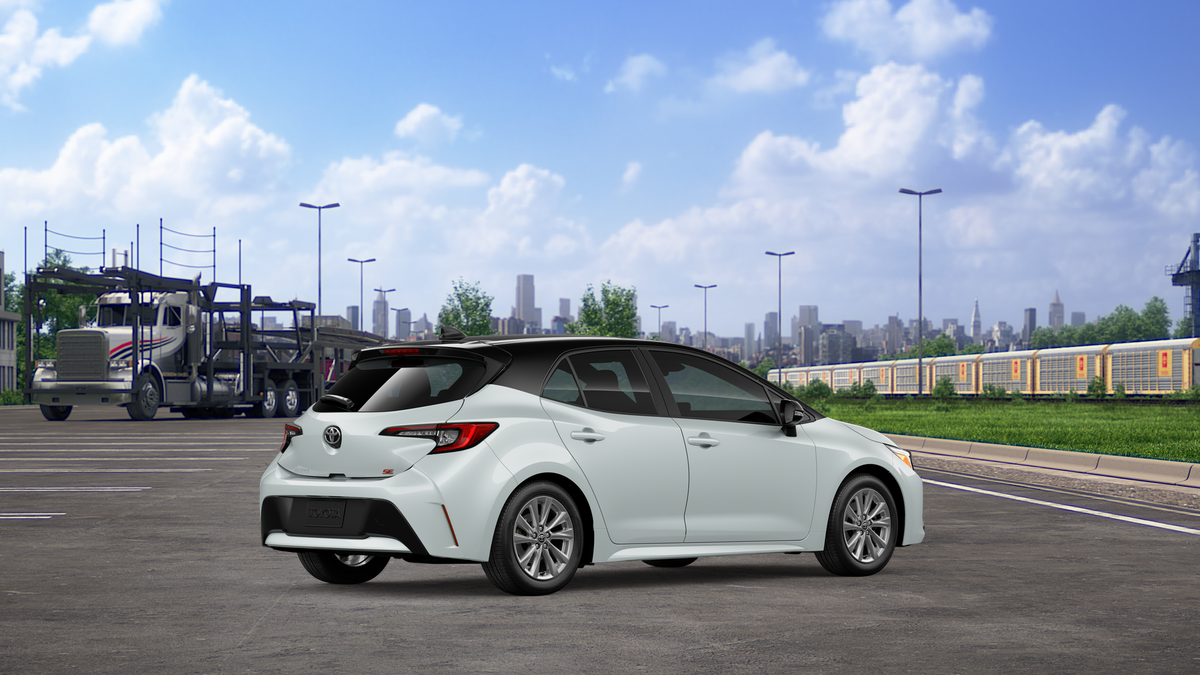 2026 Toyota Corolla Hatchback SE