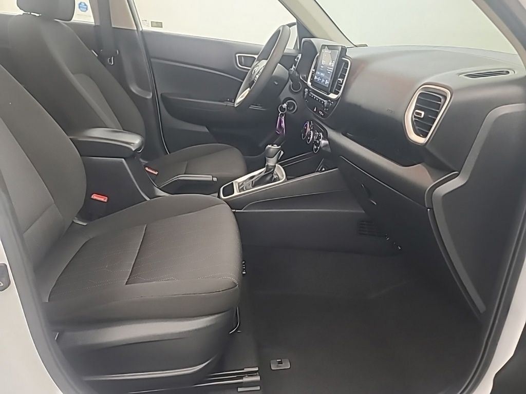 2024 Hyundai Venue SE