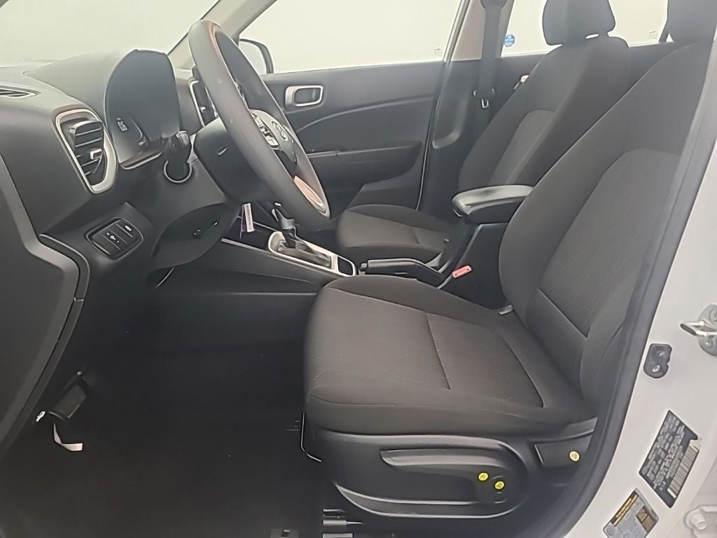 2024 Hyundai Venue SE
