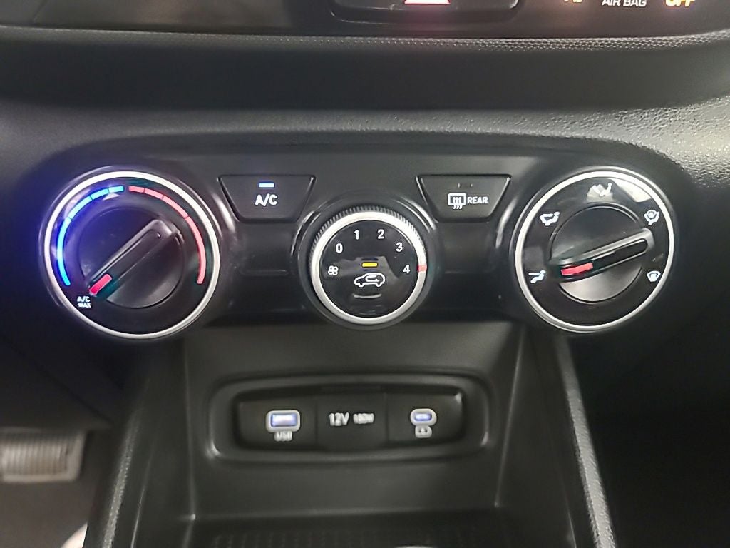 2024 Hyundai Venue SE