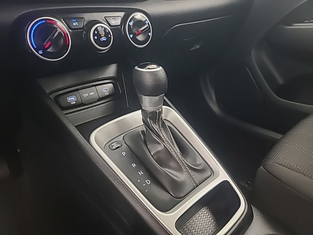 2024 Hyundai Venue SE