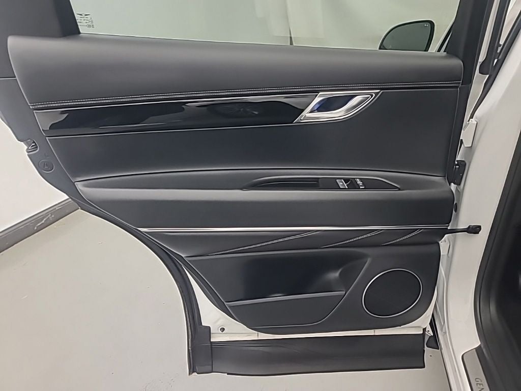 2026 Genesis GV80 2.5T