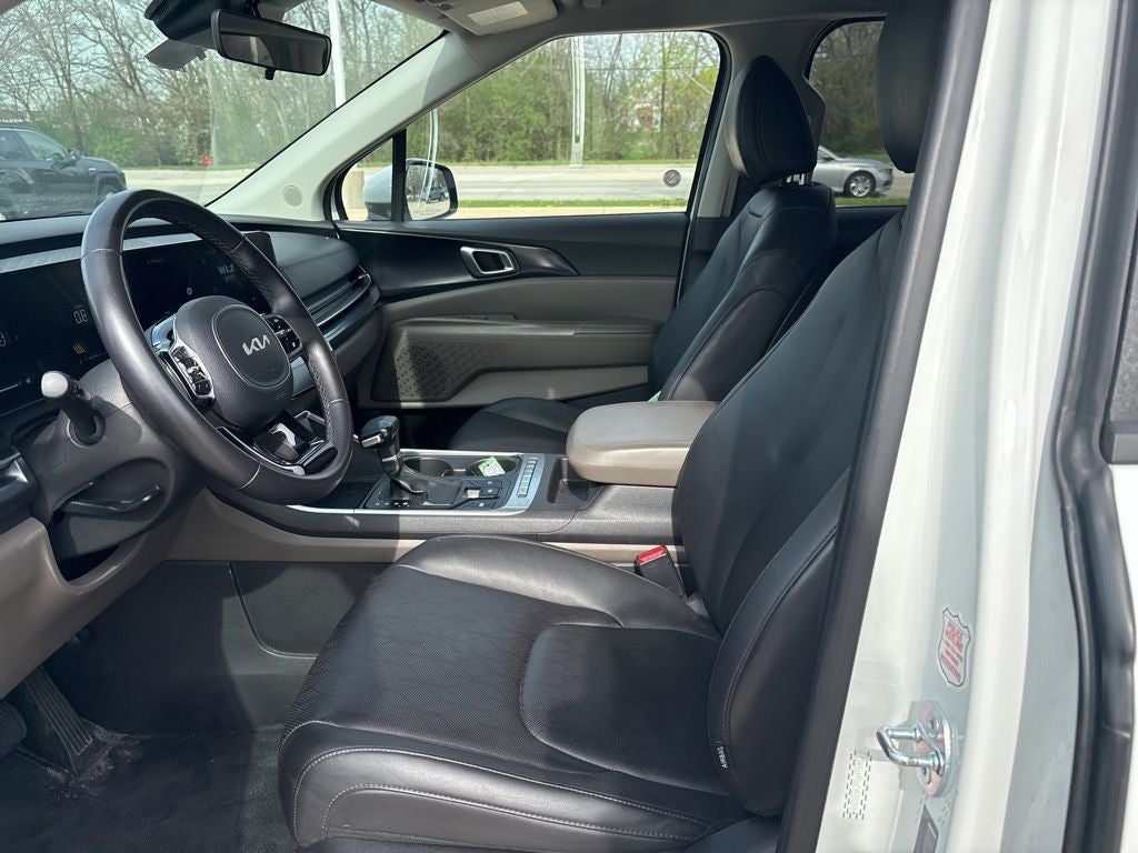 2025 Kia Carnival LXS