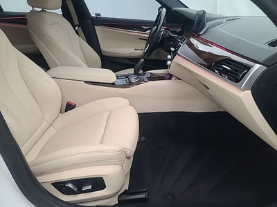 2020 BMW 530i 530i