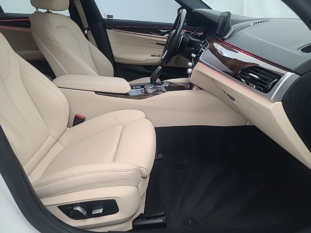 2020 BMW 530i 530i