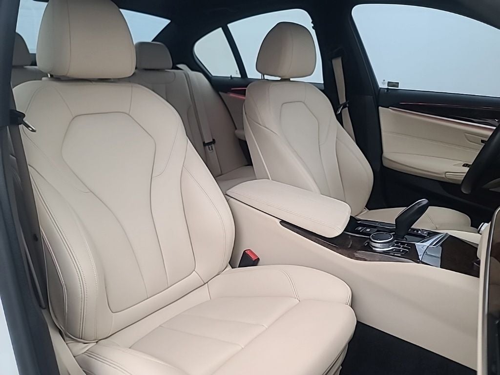 2020 BMW 530i 530i