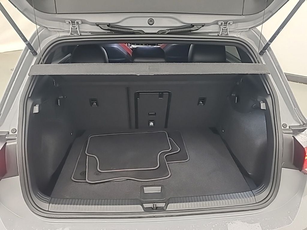 2025 Volkswagen GTI 2.0T SE