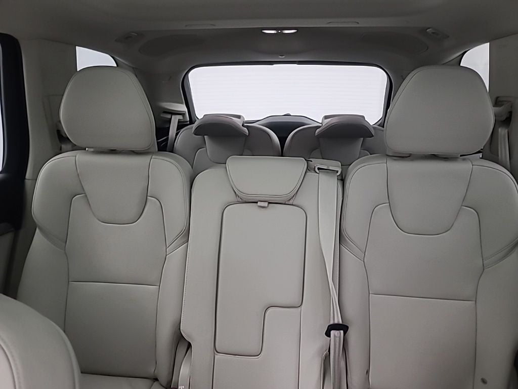 2023 Volvo XC90 B5 Core