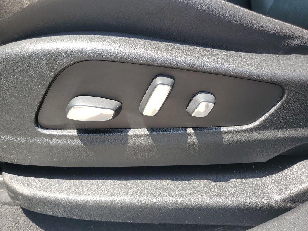 2020 Cadillac XT5 Sport
