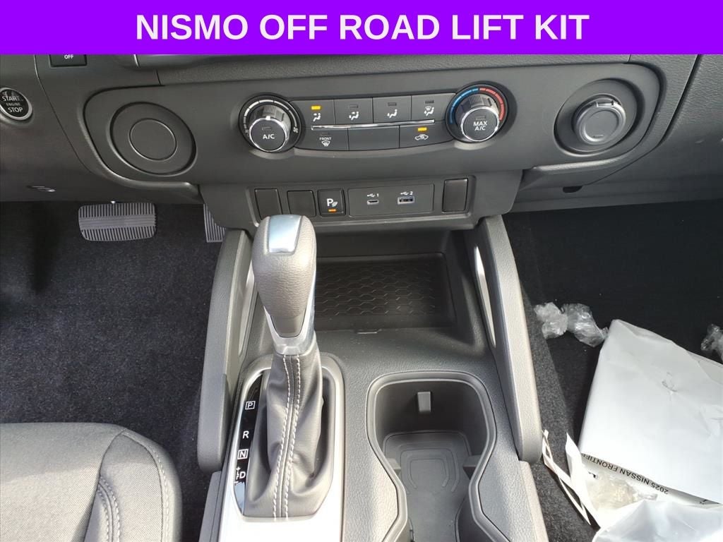 2025 Nissan Frontier SV