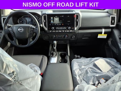 2025 Nissan Frontier SV