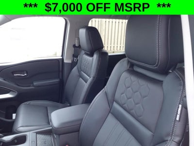 2025 Nissan Frontier SL