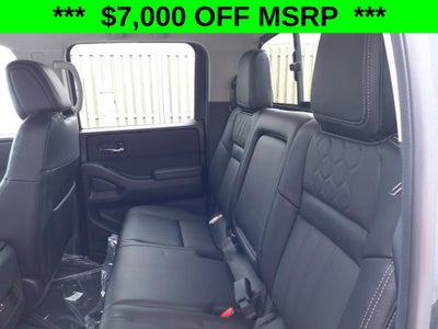 2025 Nissan Frontier SL