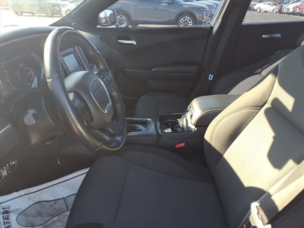 2017 Dodge Charger SE