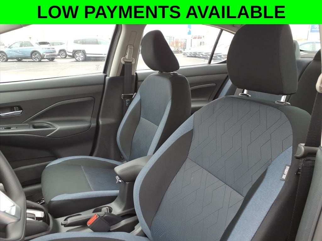 2025 Nissan Versa 1.6 SV