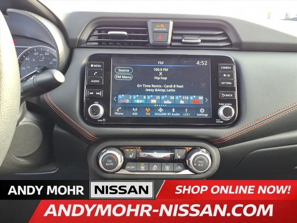 2025 Nissan Versa 1.6 SR