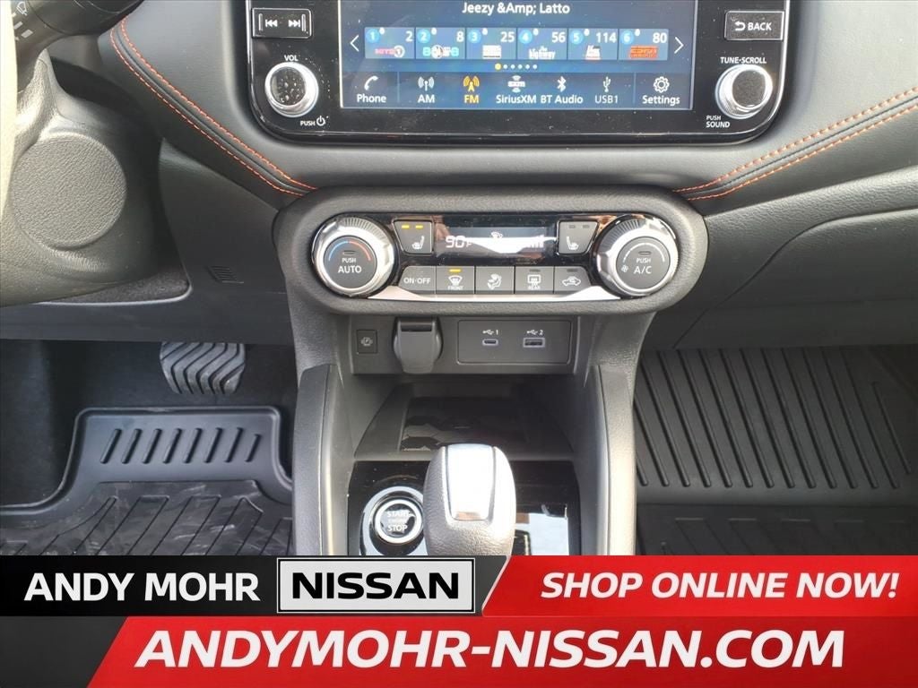 2025 Nissan Versa 1.6 SR