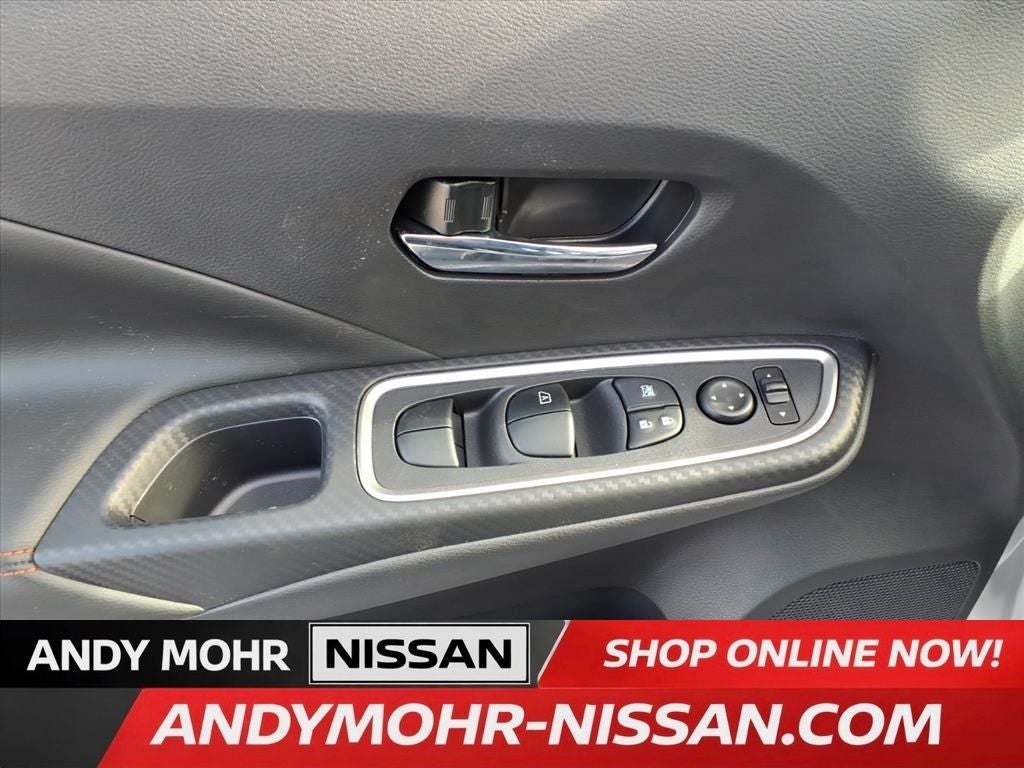 2025 Nissan Versa 1.6 SR