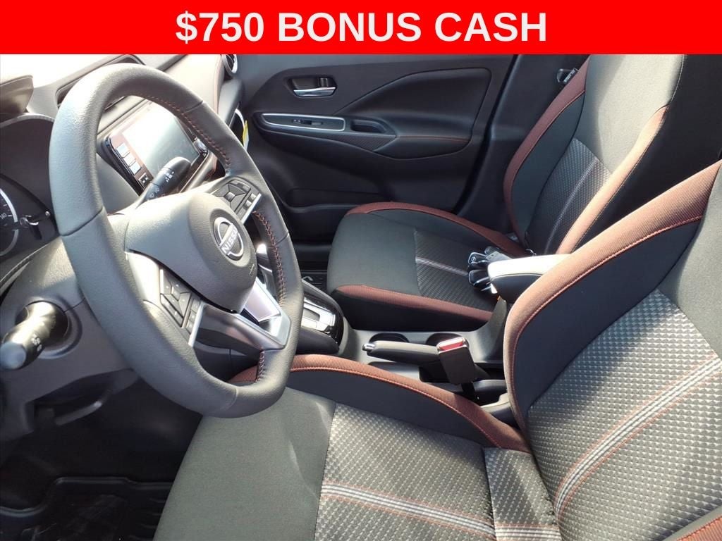 2025 Nissan Versa 1.6 SR