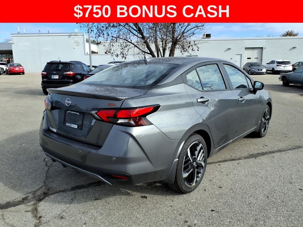 2025 Nissan Versa 1.6 SR