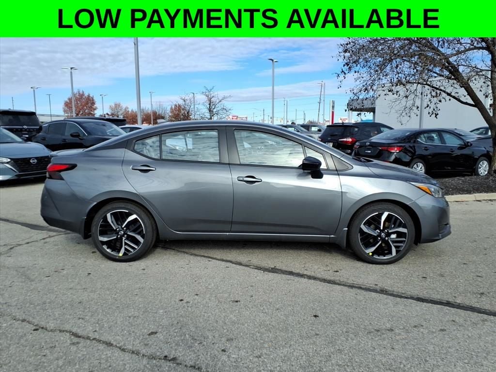 2025 Nissan Versa 1.6 SR