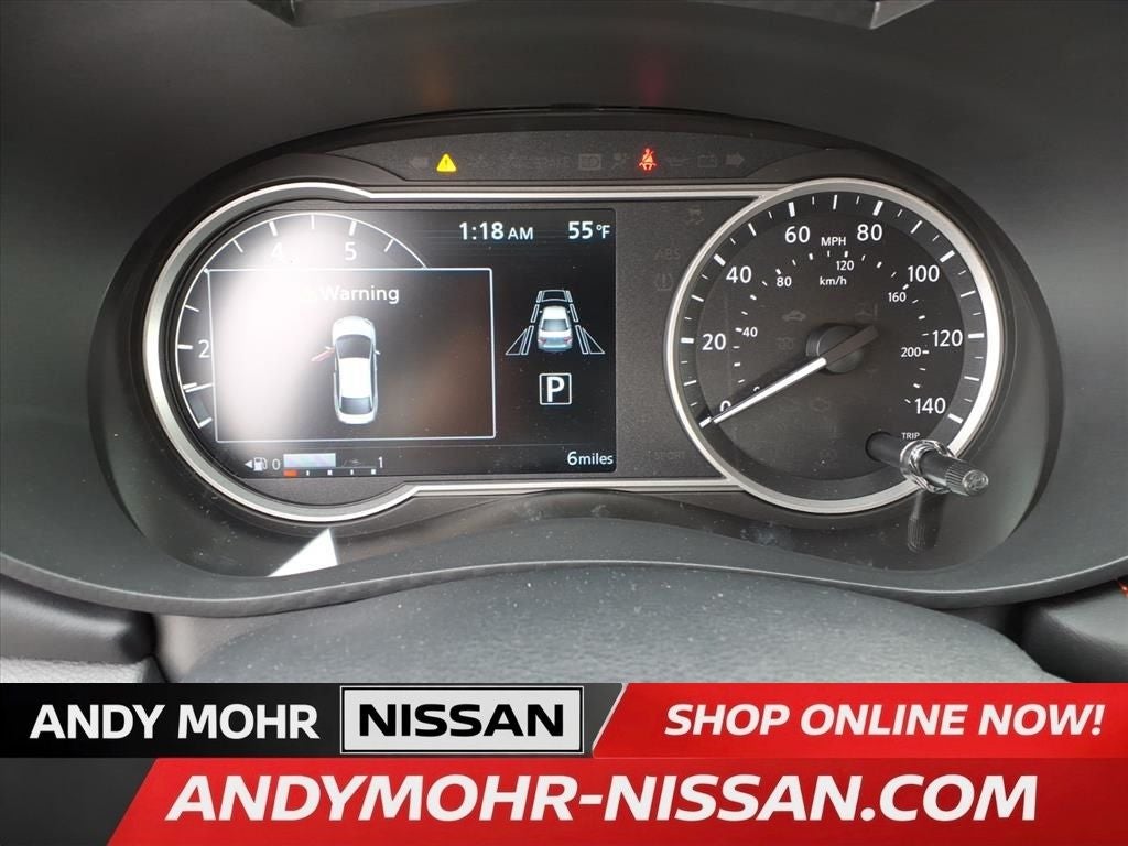 2025 Nissan Versa 1.6 SR