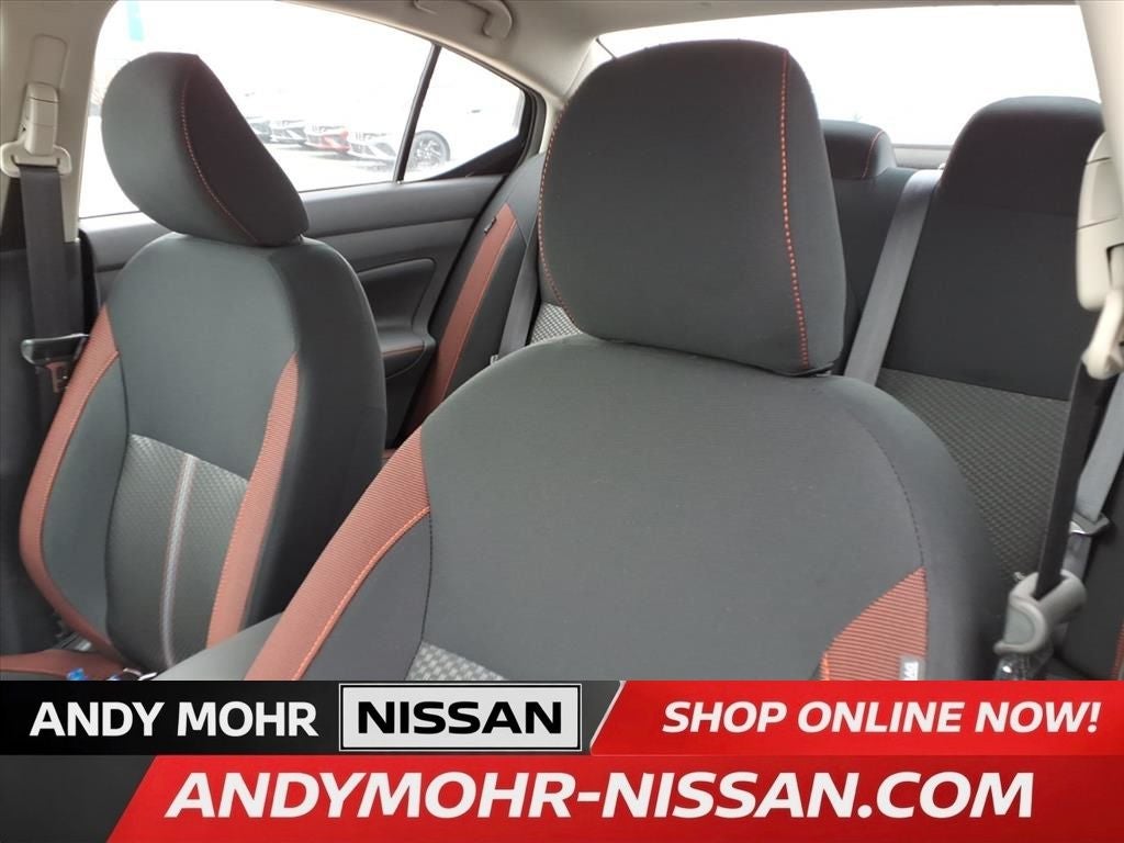 2025 Nissan Versa 1.6 SR