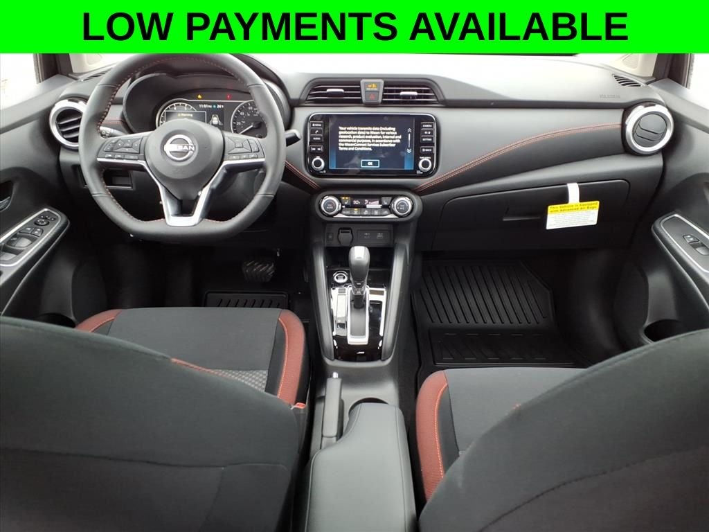 2025 Nissan Versa 1.6 SR