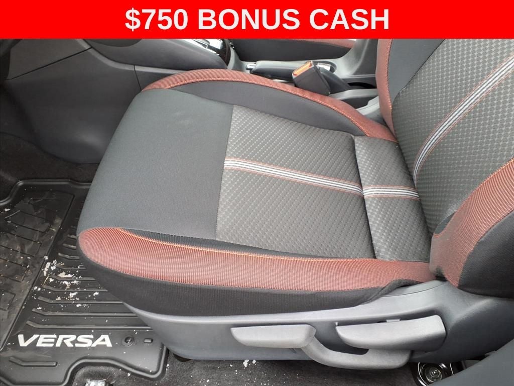 2025 Nissan Versa 1.6 SR