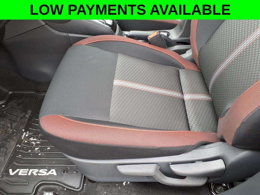 2025 Nissan Versa 1.6 SR