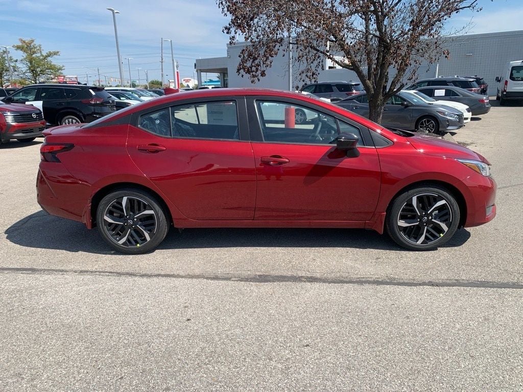2025 Nissan Versa 1.6 SR