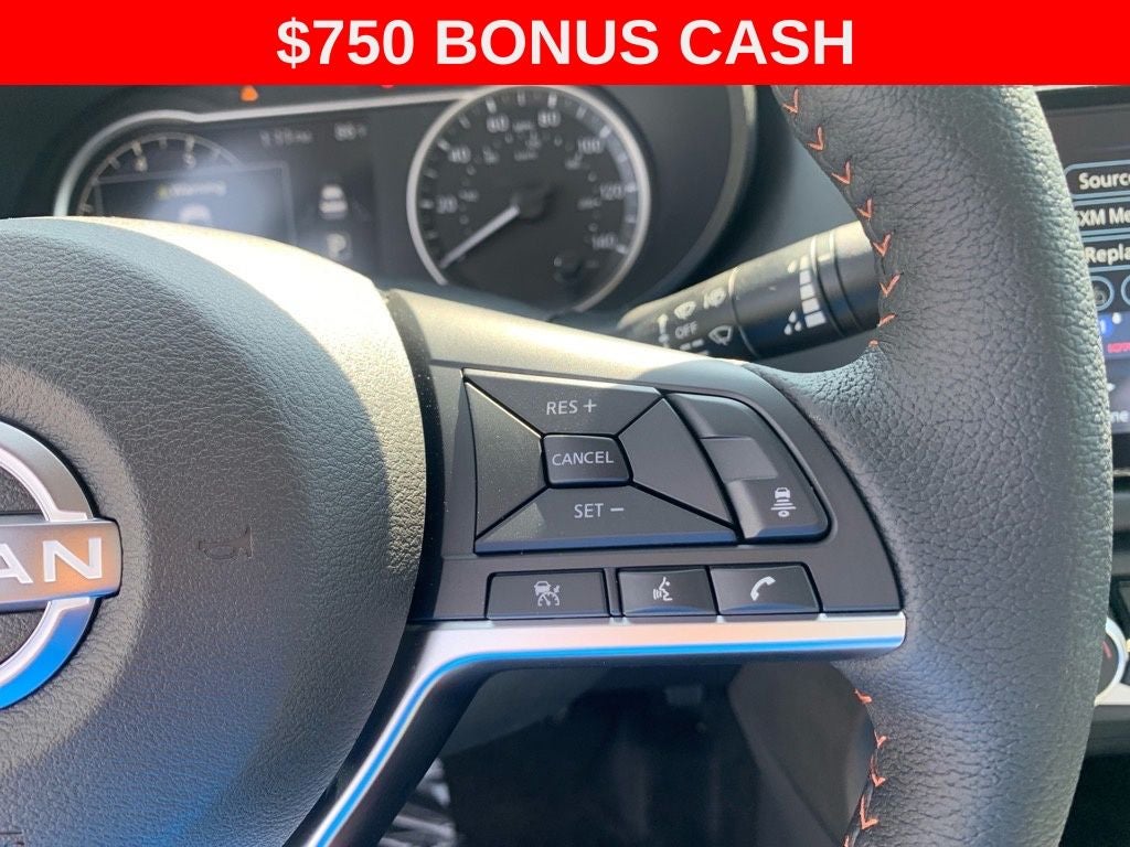 2025 Nissan Versa 1.6 SR